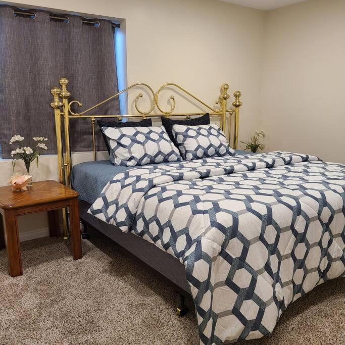 Entire Huge Basement! Fast Wifi! Private Entrance! Villa Salt Lake City Kültér fotó