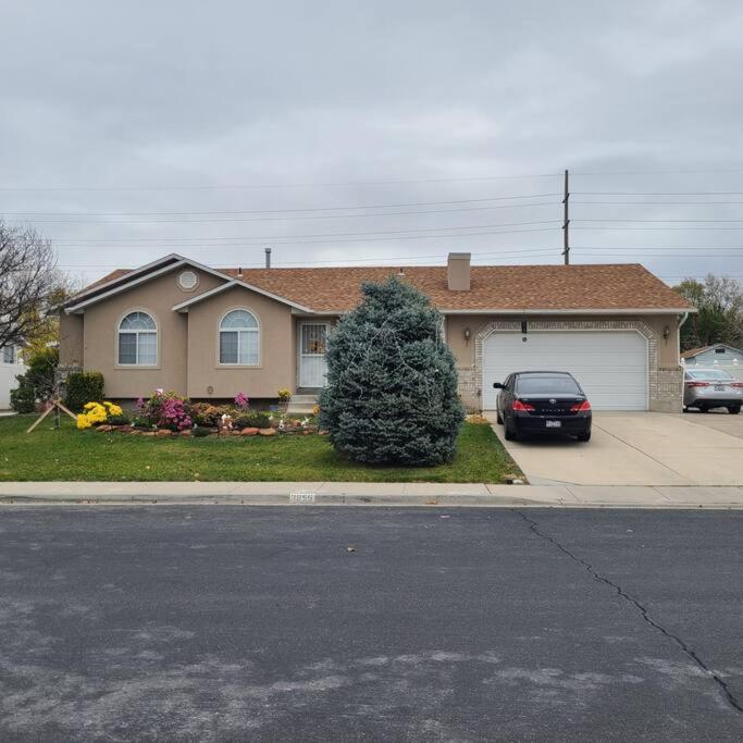 Entire Huge Basement! Fast Wifi! Private Entrance! Villa Salt Lake City Kültér fotó